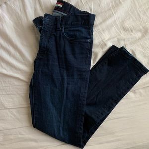 🚫SOLD🚫MENS Tommy Hilfiger dark wash slim jeans